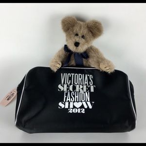 Victoria’s Secret Fashion Show 2012 Makeup Bag